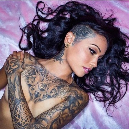 Тату на девушках