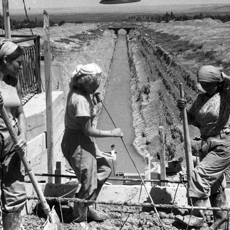 Советская стройка