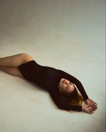 Фотосессия в боди в студии