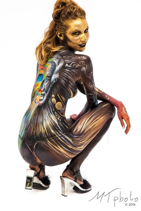 Бодиарт женский на теле