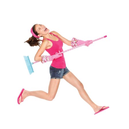 Девушка со шваброй