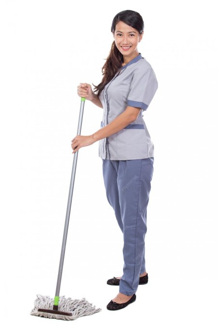 Девушка уборщица