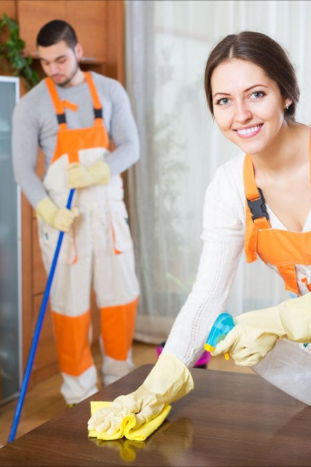 Клининг девушка