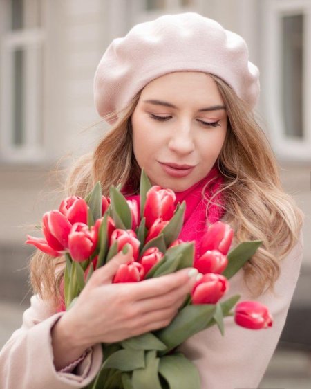 Фотосессия с тюльпанами