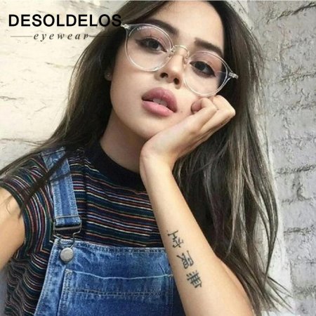 Лили меймак в очках