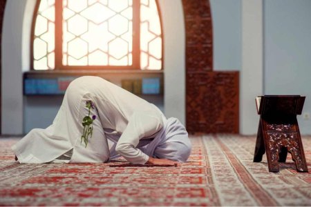 Молящийся мусульманин