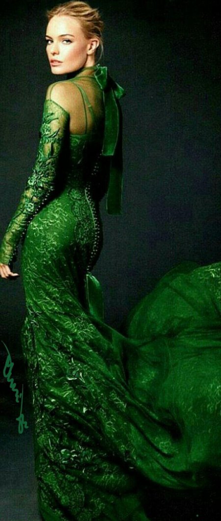 Вечернее платье зеленое