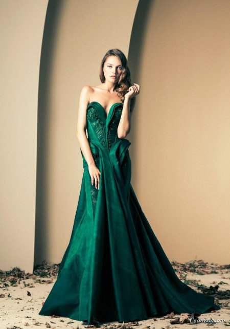 Изумрудное свадебное платье