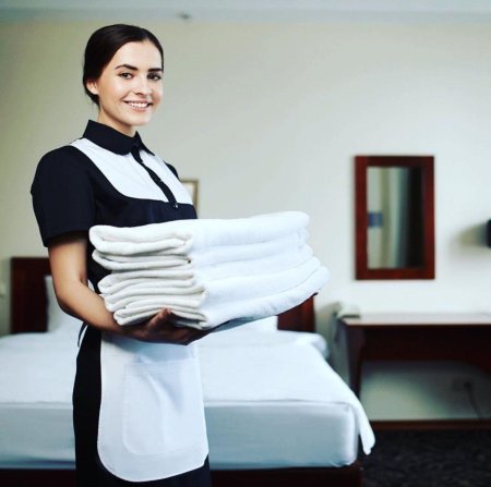 Требуется горничная