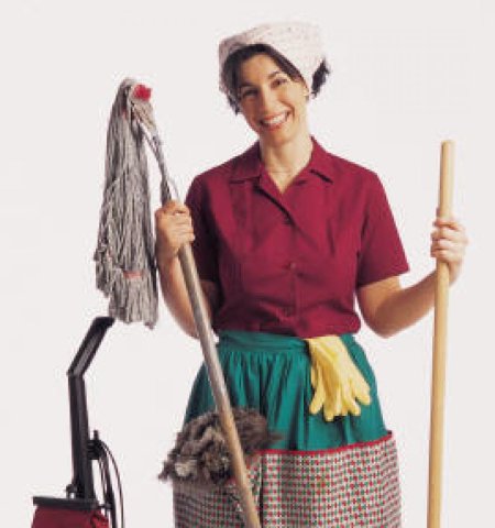 Девушки уборщицы