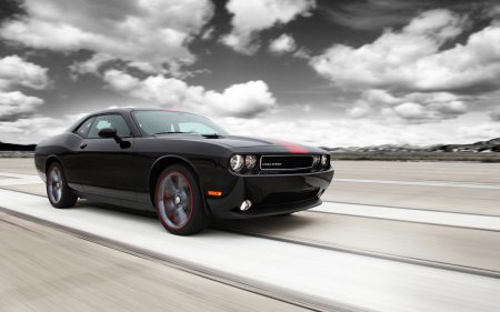 Машина dodge challenger