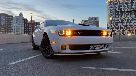 Dodge challenger rt 2019