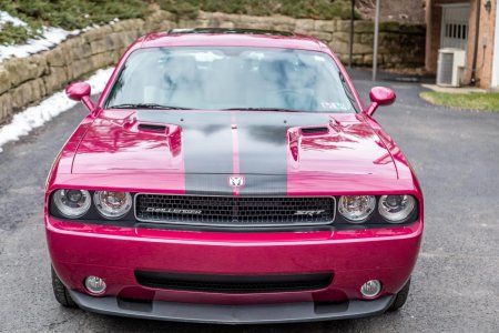 Dodge challenger srt 8