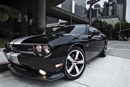 Dodge challenger srt8 392