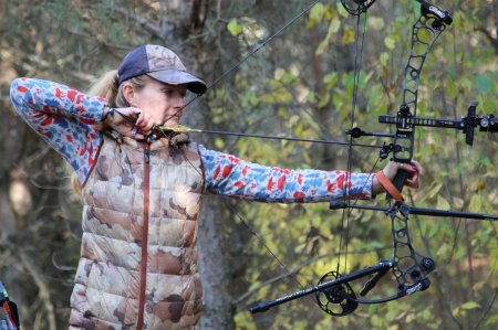 Стрельба из блочного лука