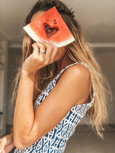 Фотосессия с арбузами девушка