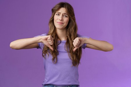 Разочарованная девушка