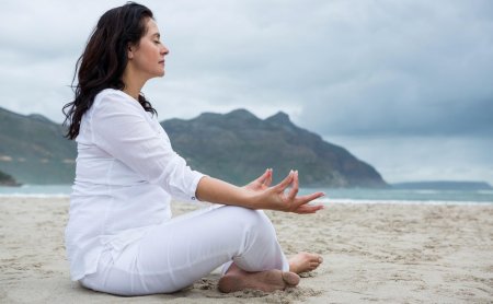 Медитация девушка