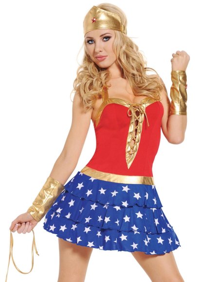 Костюм героини