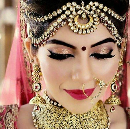 Макияж на индийский манер