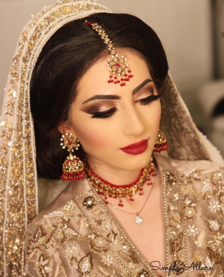 Индийский свадебный макияж