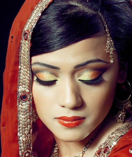 Индийский классический макияж