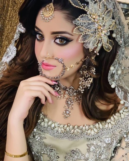 Kashees bridal makeup