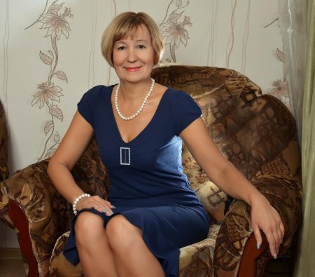 Женщина среднего возраста