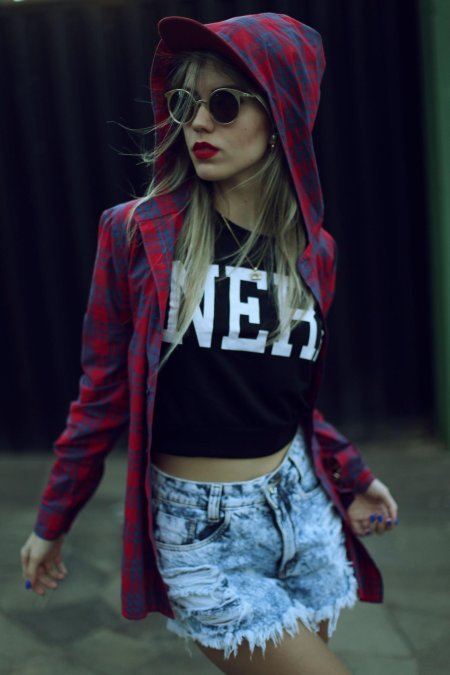 Девочка крутая