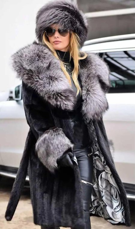 Шуба с большим воротником