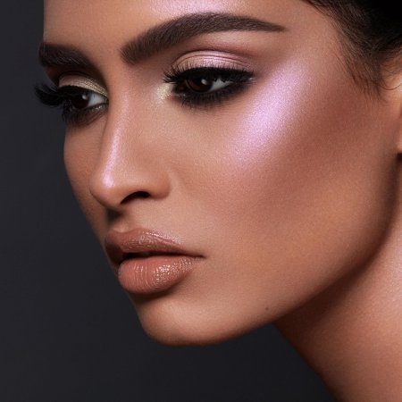 Макияж с хайлайтером