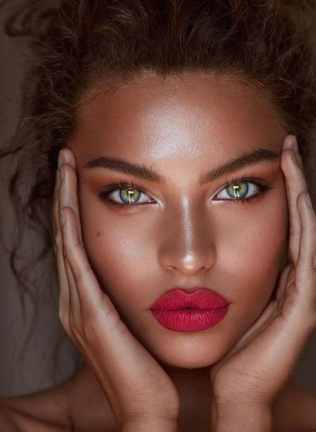 Смуглое лицо