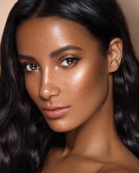 Цвет кожи смуглый