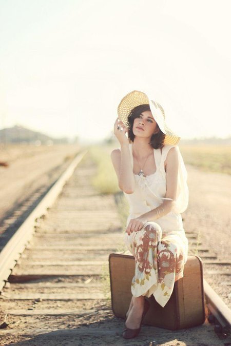 Фотосессия с чемоданом