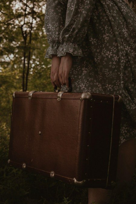 Фотосессия старый чемодан