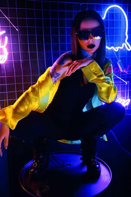 Фотосессия в неоновом стиле