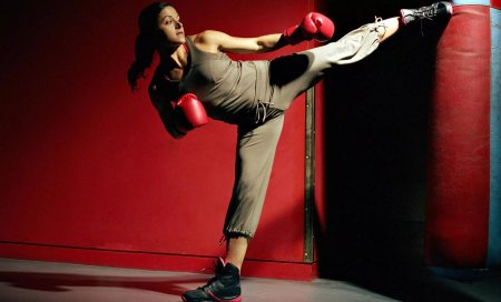 Кикбоксинг для девушек