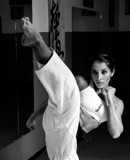 Восточные единоборства девушки