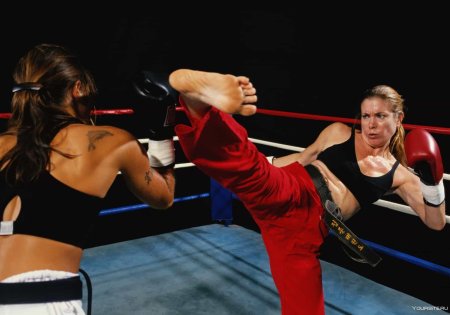 Кикбоксинг для девушек