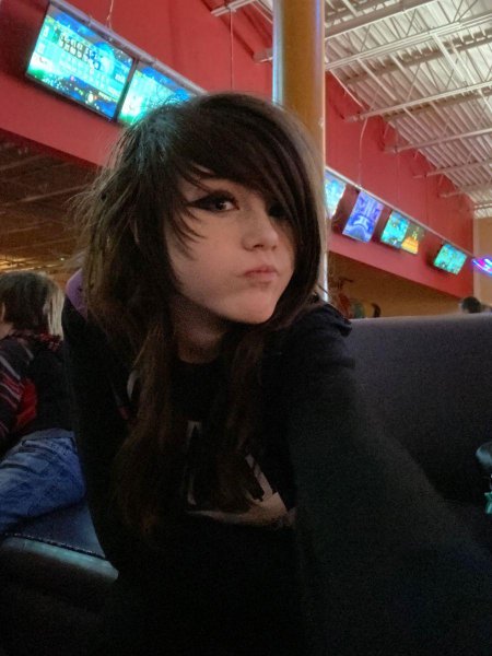 Эмо девушка