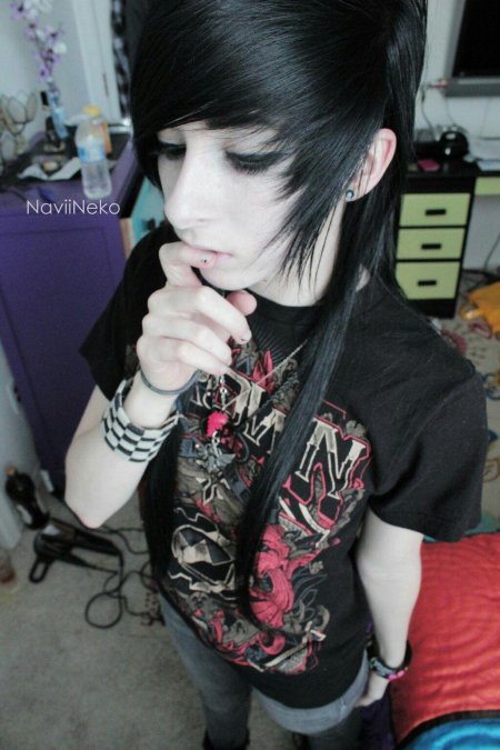 Эмо прическа