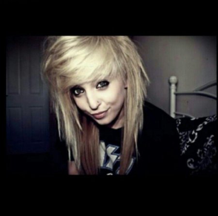 Эмо прическа