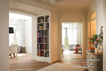 Арка с полками в дверном проеме