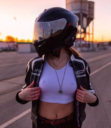 Байкерши девушки