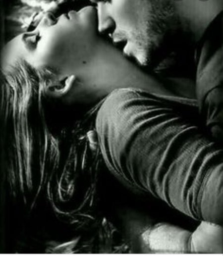 Страстная поцелуй