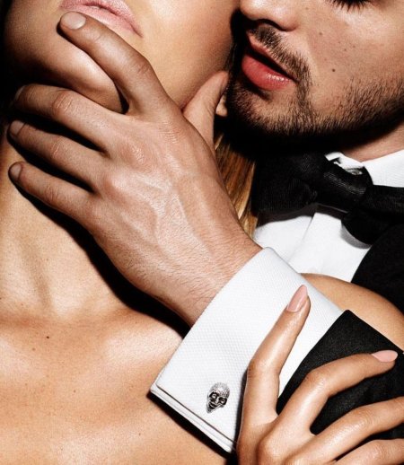 Властный мужчина и женщина