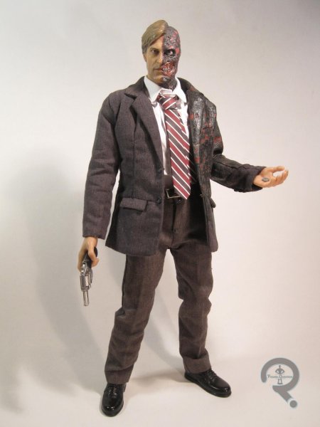 Темный рыцарь харви дент