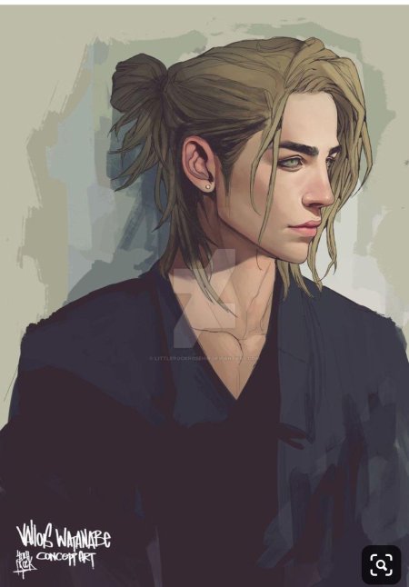 Парень с длинными волосами