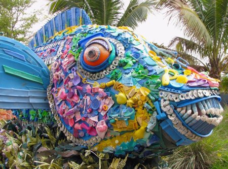 Шедевры из мусора