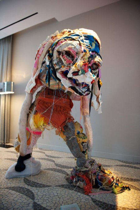 Скульптура из мусора
